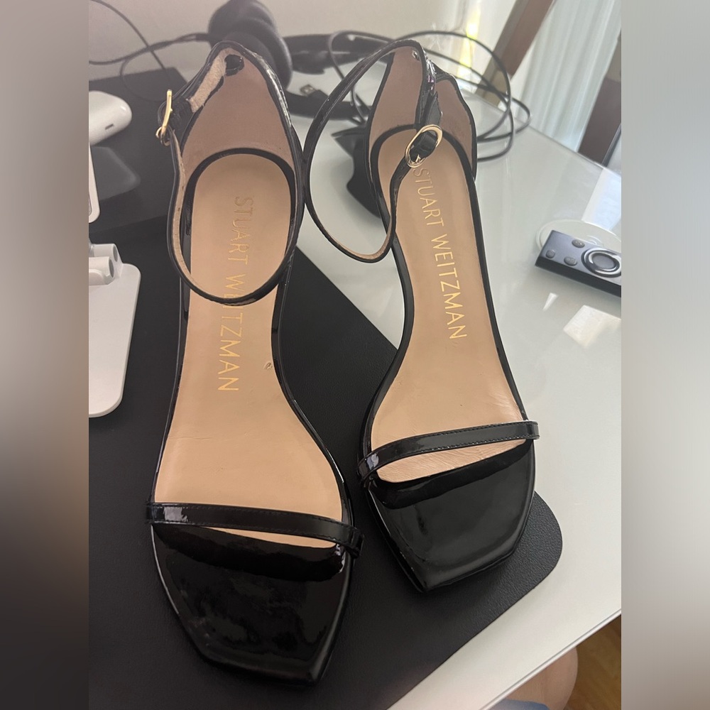 Stuart Weitzman Metallic Black Heel 6.5